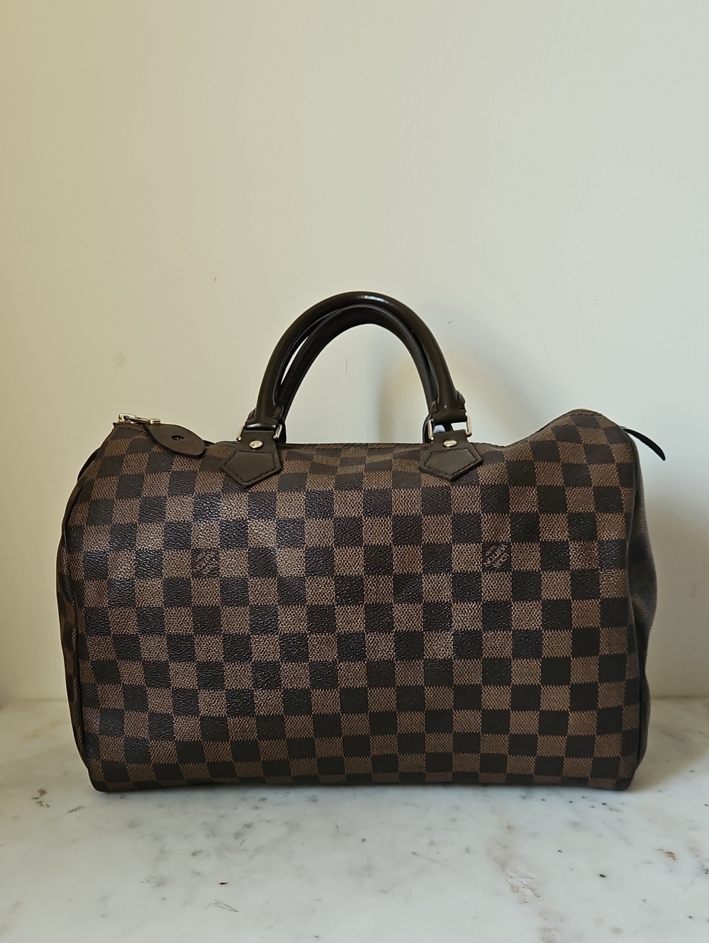 LOUIS VUITTON: 35 Damier Speedy Bag